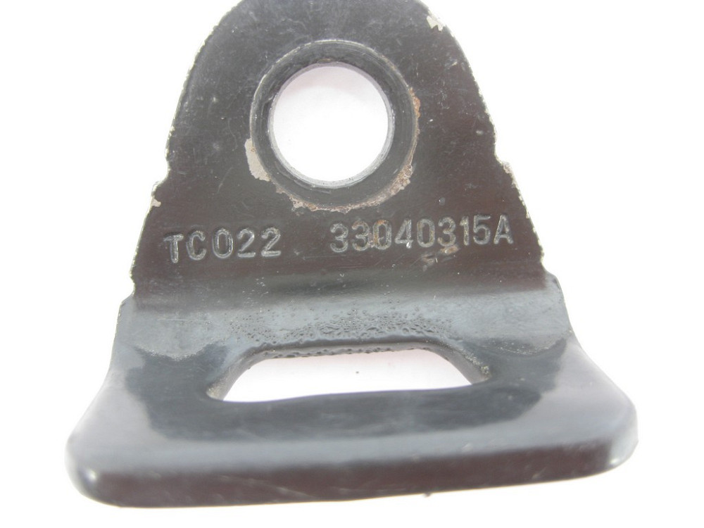 Mercedes-Benz  33040315A Кріплення заднього ременя безпеки ML W164 Одесса - изображение 10