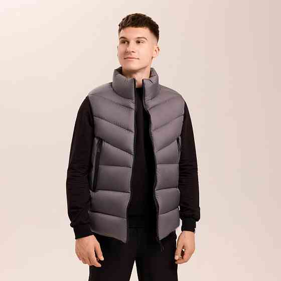 Темно-сіра жилетка для чоловіків з плащівки Pobedov Puffer Київ