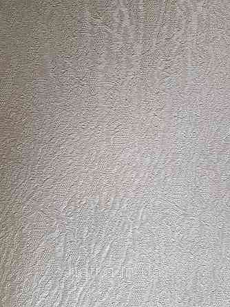 Шпалери метрові вінілові на флізелін Grandeco Poem під штукатурку баранець структурні молочні білі Київ