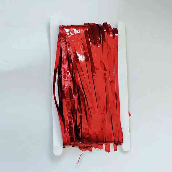 Дождик для фотозоны 1 м на 1 м красный Киев