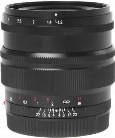 Об'єктив Voigtländer Nokton 35mm f/1.2 Aspherical Leica M Київ
