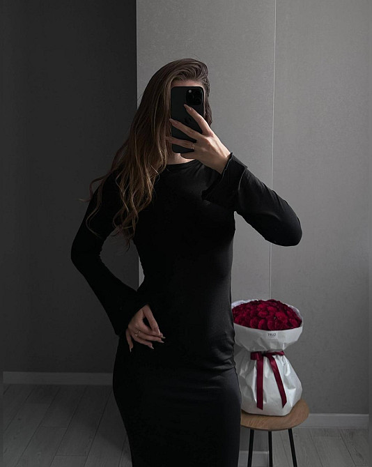 Жіноча елегантна сукня міді з відкритою спинкою віскоза Одеса - фото 2