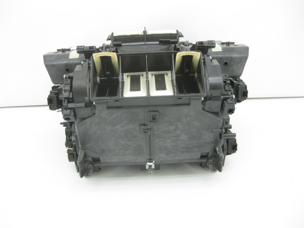 VAG  4M0820356 Корпус пічки розподільника повітря з 13 моторчиками (ном. на запчастини 4N1820001P) Одеса - фото 2