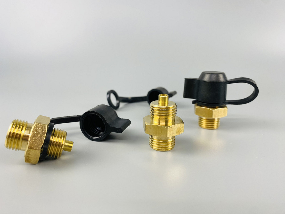 Клапан зливу конденсату М16х1.5, із захисним гумовим ковпачком (латунь) Мукачево - фото 2