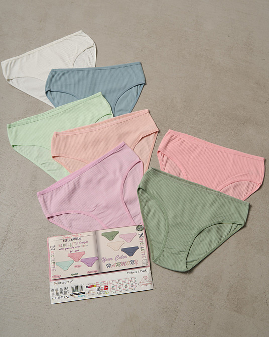 Набір жіночих трусиків тижнів батал у рубчик 7 шт Nicoletta 724156 4XL Київ - фото 1