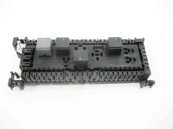 Mercedes-Benz  A1669061202 Блок реле під заднім сидінням праворуч G-class W463 ML/GLE W166 GLE Coupe C292 GL/GLS X166 Одеса