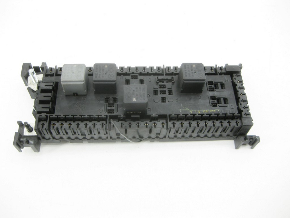 Mercedes-Benz  A1669061202 Блок реле під заднім сидінням праворуч G-class W463 ML/GLE W166 GLE Coupe C292 GL/GLS X166 Одесса - изображение 1