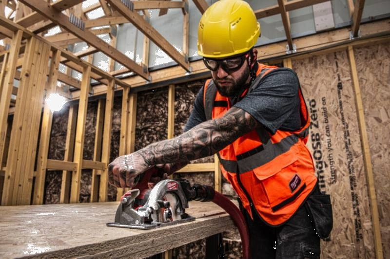 Пила дисковая ручная аккумуляторная MILWAUKEE, M18 FCCS55-0, Ø165мм (+акк., M18 B5 (5Aг)) (+акк., M18 B5 (5Aг)) Одесса - изображение 2