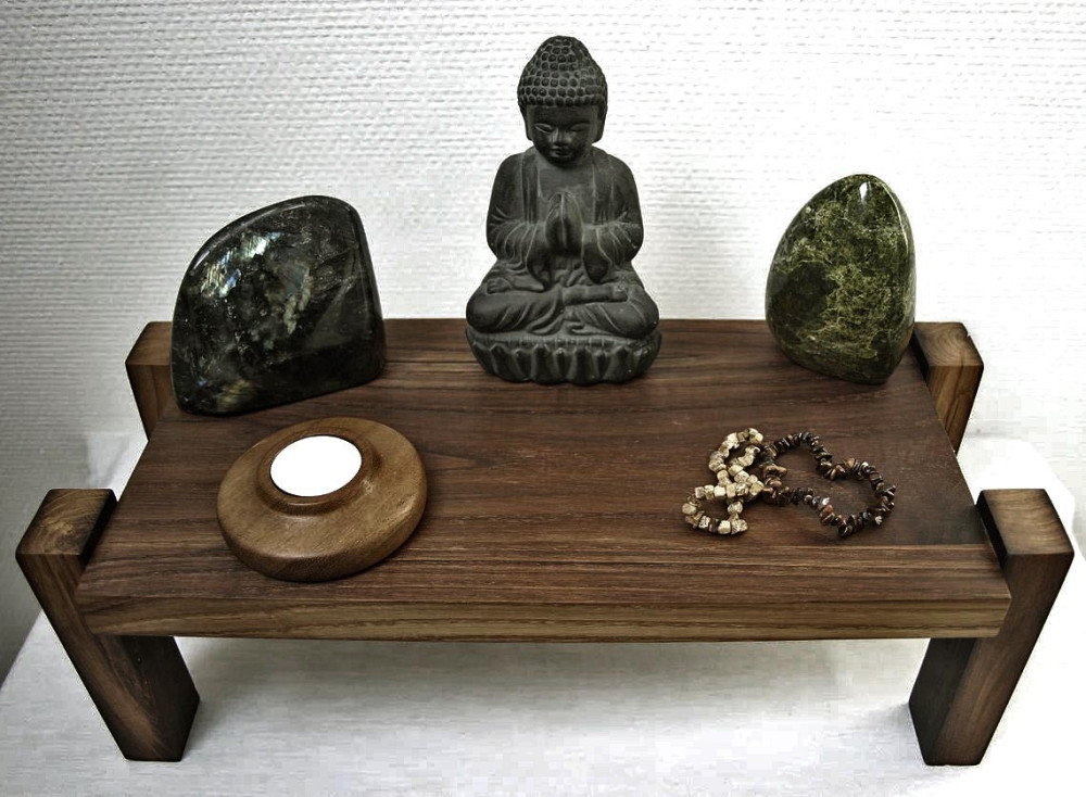 Столик для медитации 