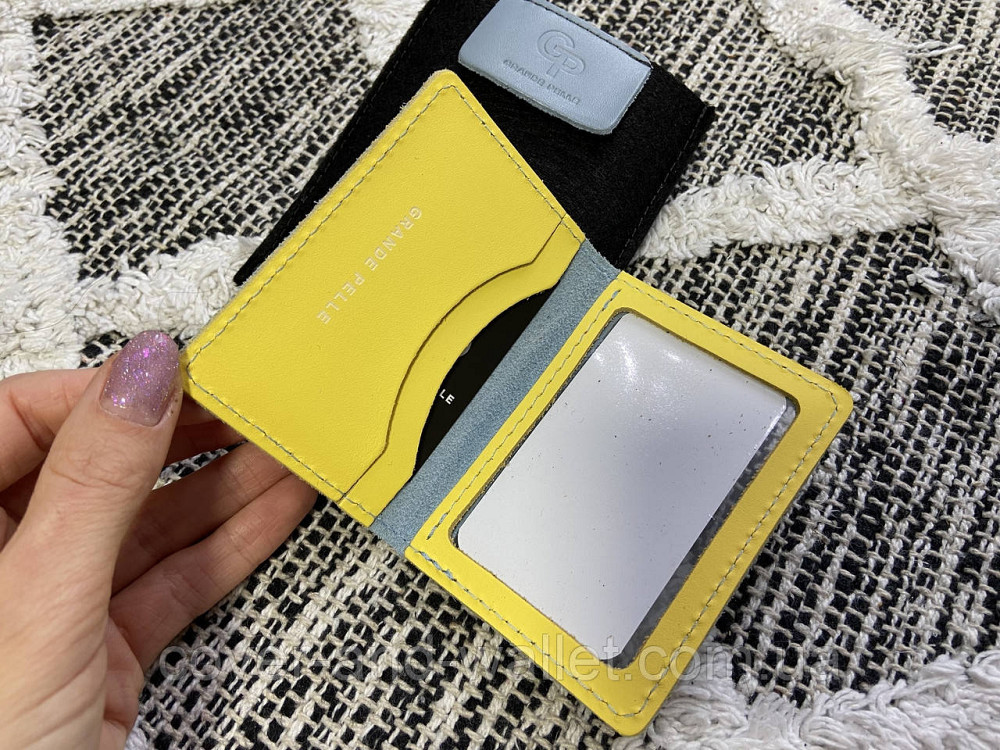 Жовто-блакитна обкладинка з натуральної шкіри для ID-паспорта та авто документів Grande Pelle Київ - фото 2