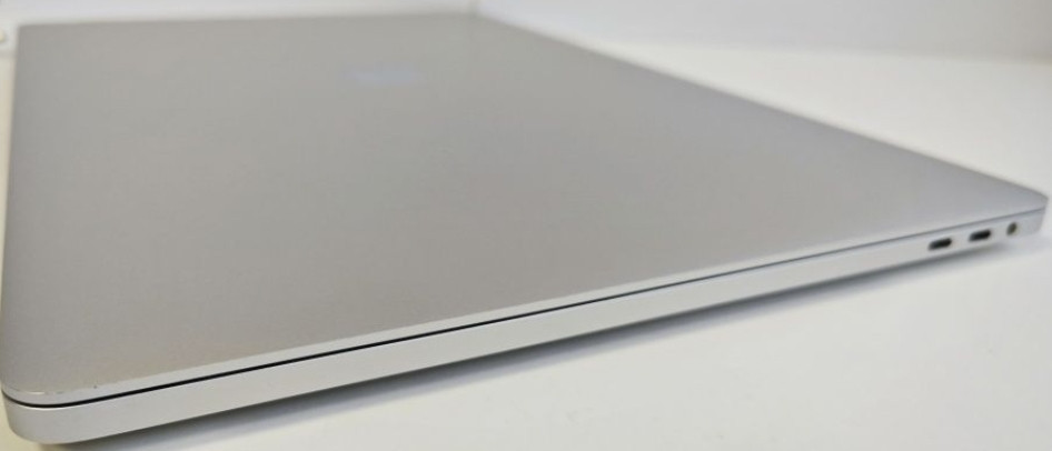 Ноутбук MacBook Pro 16