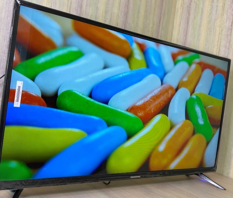 Телевизор: Samsung 45