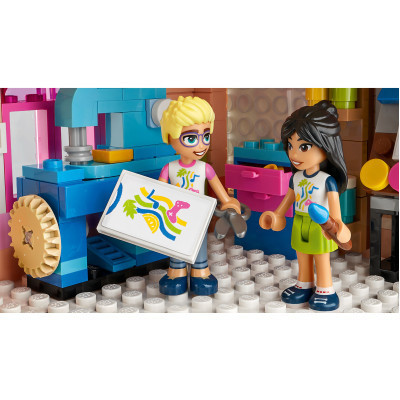 Конструктор LEGO Friends Хартлейк-Сити. Общественный центр 1513 деталей (41748) Винница - изображение 10