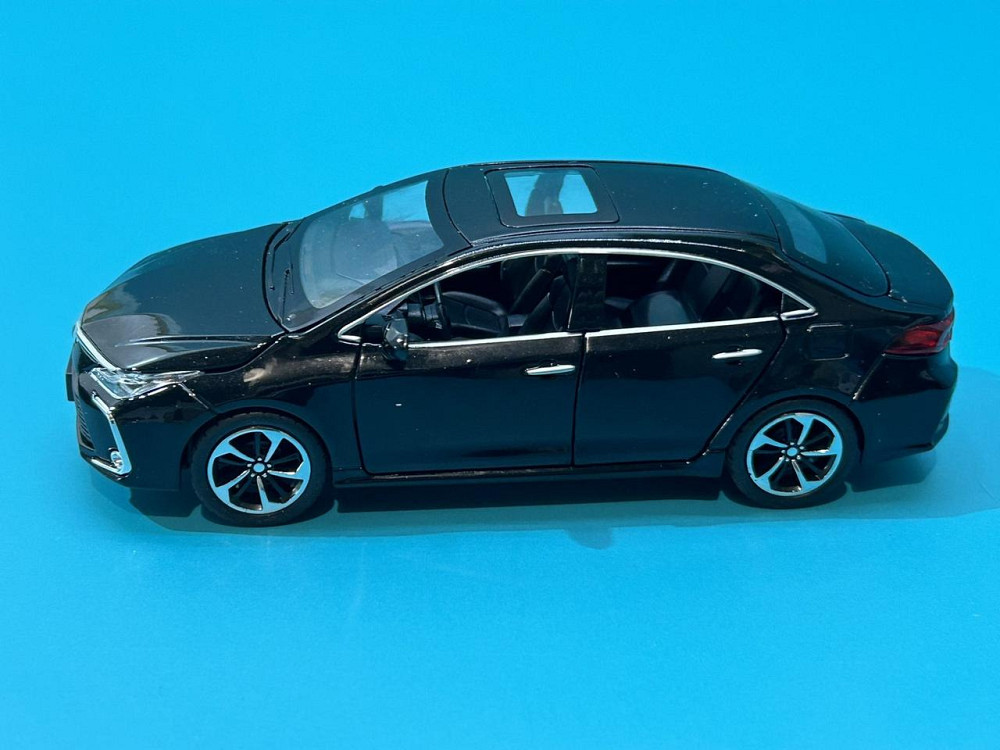 Машинка металева Авто Експерт Toyota Corolla 1:32 метал світло/звук Чорна (GT-6258) Чернигов - изображение 3