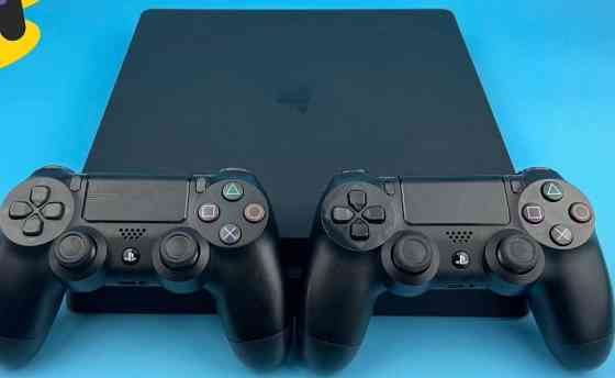 Playstation 4 Slim 500 ГБ, Два джойстики. Харьков