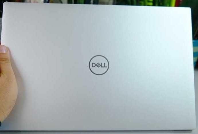 Ноутбук: DELL XPS 9700 17-10750H 32Gb. 1TB GTX 1650TI Киев - изображение 1