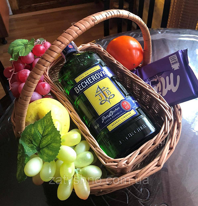 Кошик плетений з лози для подарунків співробітникам Київ - фото 9