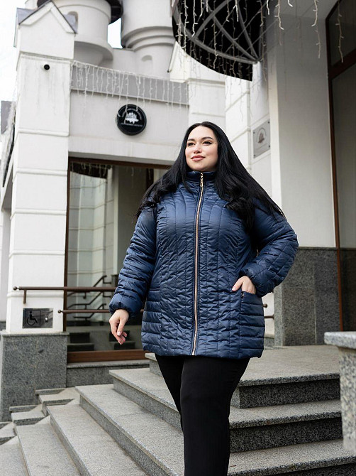 Женская  демисезонная куртка средней длины стёганная больших размеров. .46-78р Киев - изображение 1