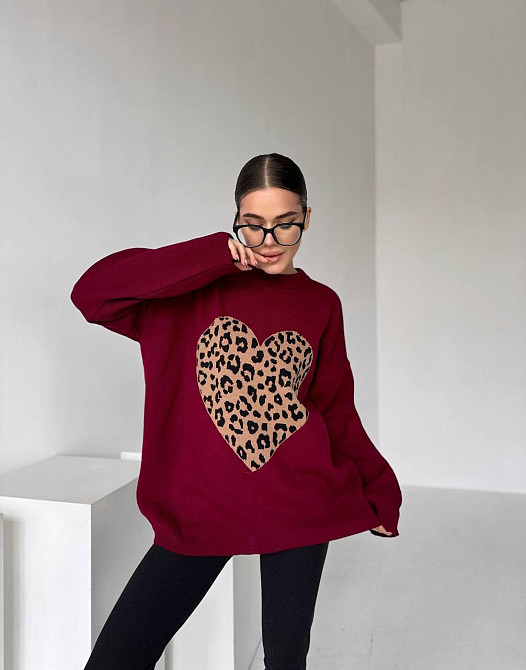 Жіночий стильний светр оверсайз із серцем Бургунді Одеса - фото 6