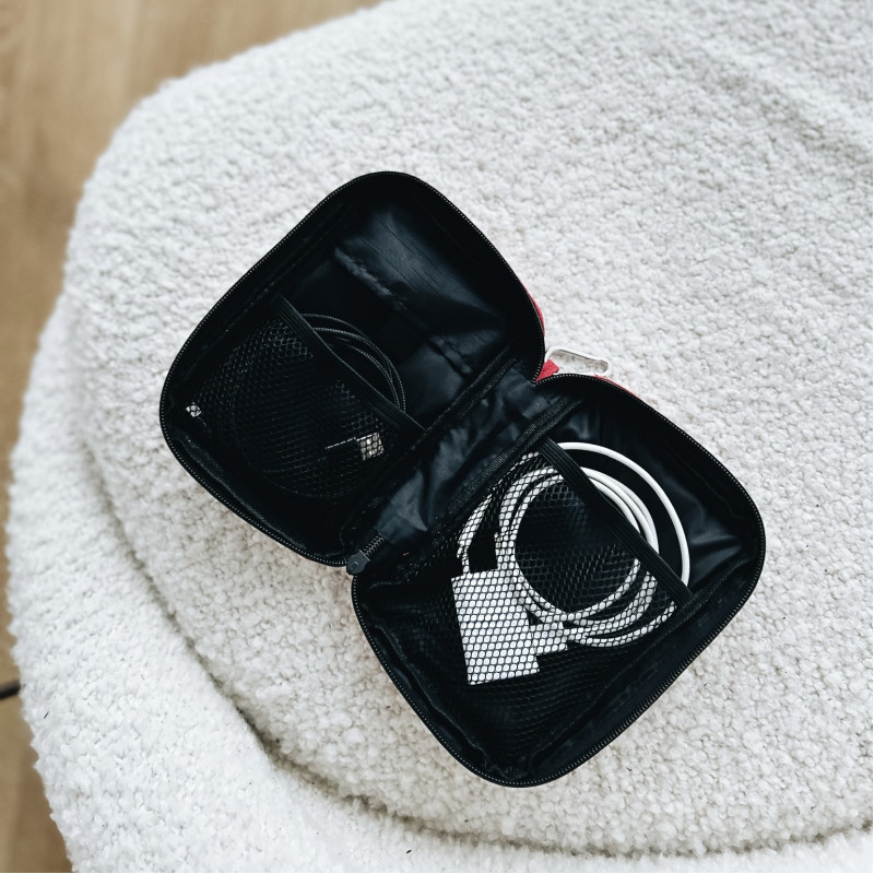 Дорожній органайзер для заряджання 18x12x3,5 см (Червоний) Суми - фото 2