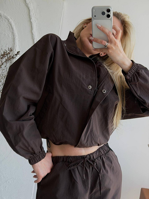 Женский стильный повседневный костюм из плащевки Шоколад Одесса - изображение 4