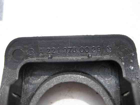 Mercedes-Benz  A2219780029 9051 Напрямна заднього підголівника чорна S-Class W221 CL С216 Одесса