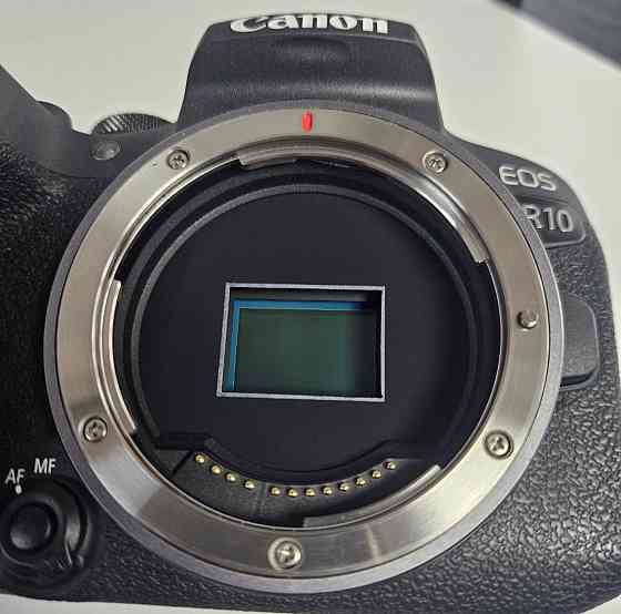 Фотоаппарат Canon R10 с Обьективом 18-45mm Киев