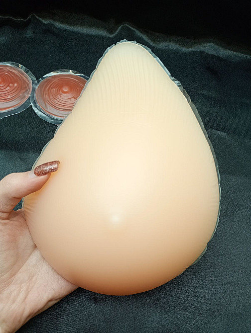 Реалістичні силіконові груди IVITA розмір CC / 105A / 100B / 95C 18*13.5*5см Луцьк - фото 4