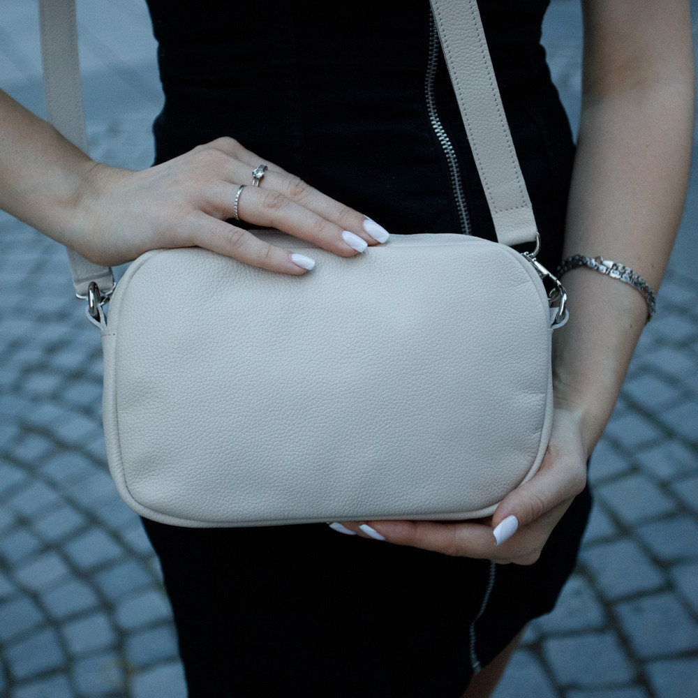 Сумка шкіряна жіноча, маленький клатч повсякденний з плечовим ременем класичний, бежевийMasterSem Київ - фото 3