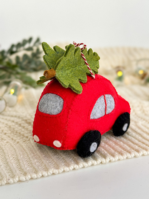 Новогодняя елочная игрушка из фетра ручной работы Машинка с елкой 11 см Киев - изображение 3