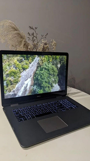 Ноутбук Dell Inspirion 7773 i7 8850U 16 ram 240 ssd UHD620 NVidia MX150 Сенсор Киев - изображение 1