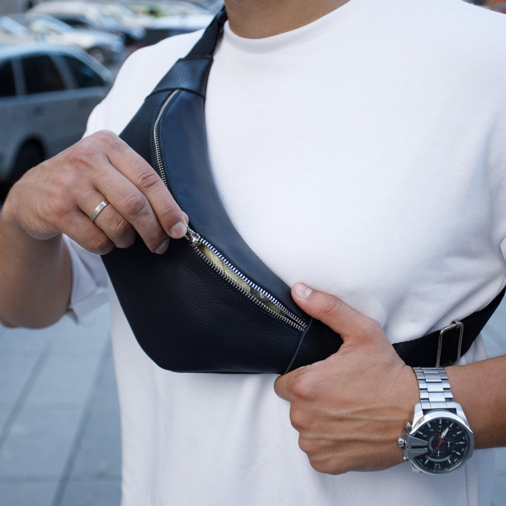 Бананка чоловіча через плече шкіряна стильна, сумка на пояс, чорнаMasterSem Київ - фото 7