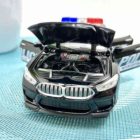Машина Автосвіт BMW M8 інерційна відчиняються двері 16 см Чорна (AP-1958) Чернігів