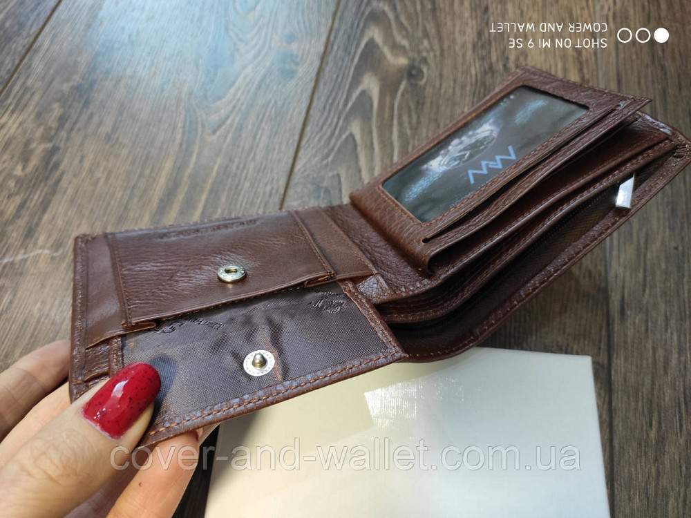 Коричневий класичний чоловічий гаманець з гладкої шкіри ST Leather Київ - фото 4