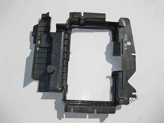 Mercedes-Benz  A1646842618 Кришка днища підлоги задня права над АКБ ML W164 GL X164 Одеса