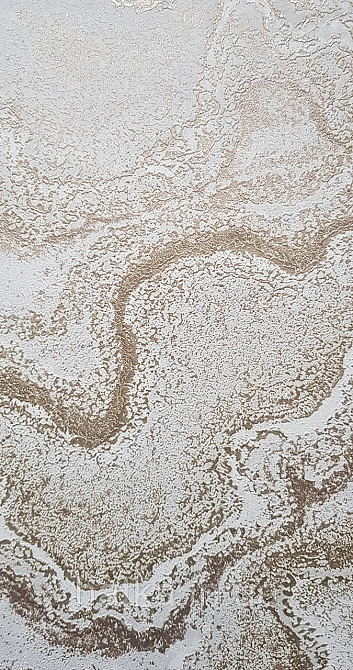 Шпалери вінілові на флізеліні AS creation Della Natura 1.06Х10 абстракція хвилі структурні золотисті на білому Київ - фото 2