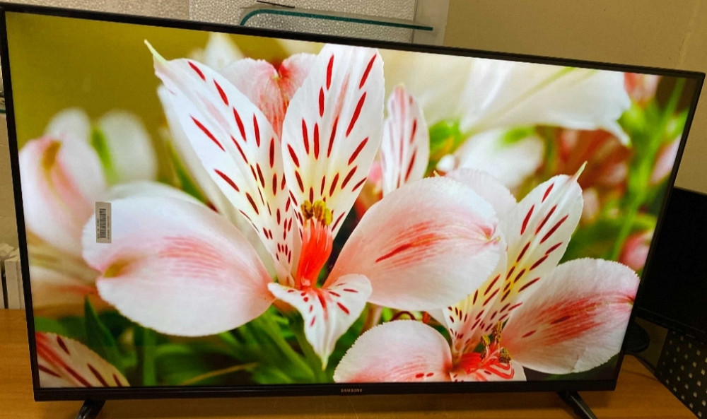 Телевізор Samsung 4K Smart TV 32" IPS T2 Wi-Fi. Голосовий пульт. Київ - фото 5