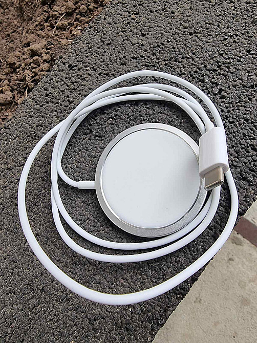 Безпровідний зарядний пристрій Wuw Apple Magnetic MagSafe USB Type-C 15W 1m White (товар вживаний) Луцк - изображение 3