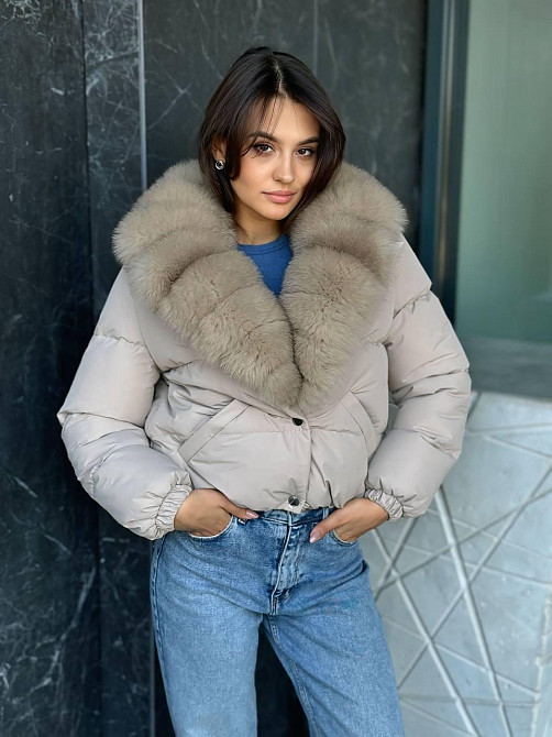 Короткий пуховик женский с натуральным мехом песца M Черный Харьков - изображение 2