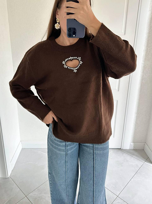 Жіночий светр універсального розміру з вирізом у вигляді серця машинна в'язка Одеса - фото 5