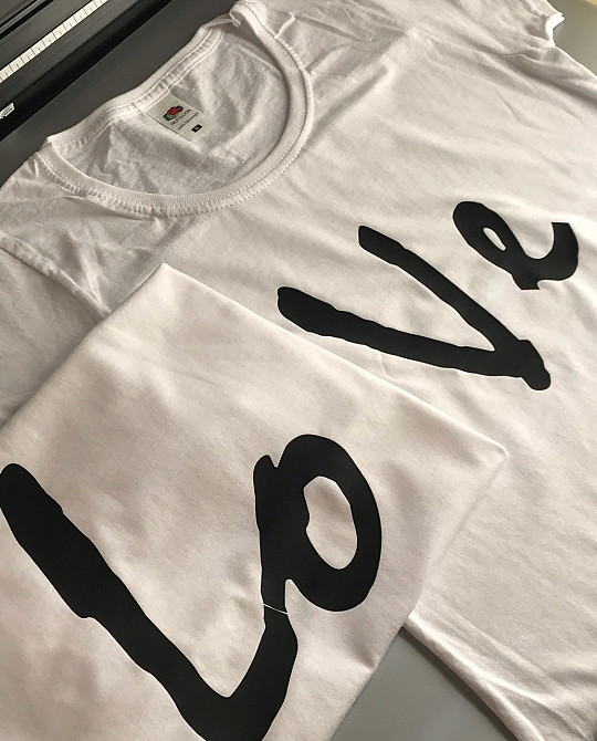 Білі Парні футболки для хлопця та дівчини з написами LOVE Чернівці - фото 3