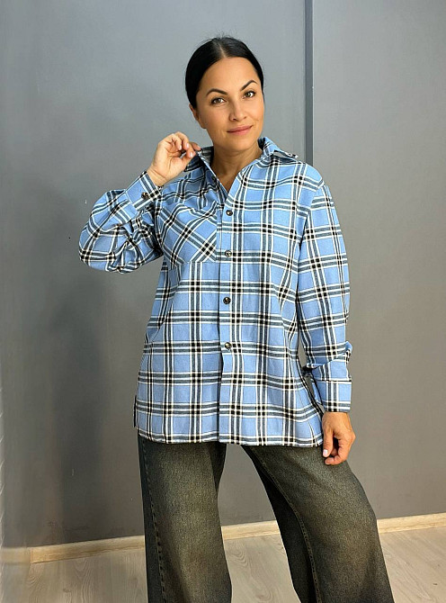 Сорочка жіноча Ariadna 8052 картата оверсайз розрізи по боках one size, блакитний, one size Київ - фото 12