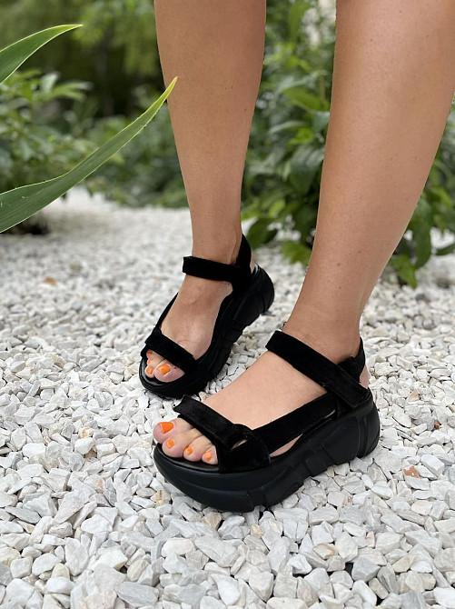 TWO STEPS Босоніжки на платформі молодіжні жіночі чорні з натуральної замші TWO STEPS 1009 р. 3 Коломыя - изображение 8