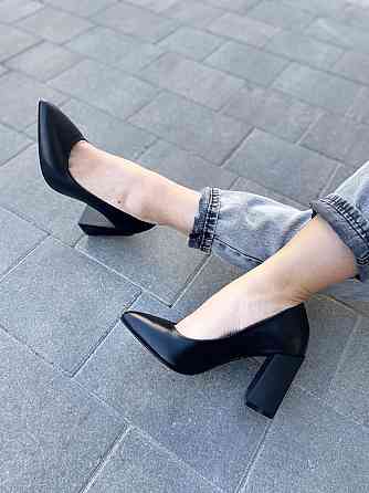 Nivelle Туфлі жіночі NIVELLE чорні натуральна шкіра каблук 8 см 36р. (1845/82-8066) Коломия