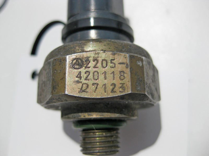 Mercedes-Benz  A2205420118 Датчик тиску кондиціонера та пневмопідвіски Одесса - изображение 2