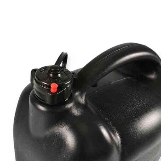 Канистра пластиковая вертикальная с лейкой 10л bottari Мукачево