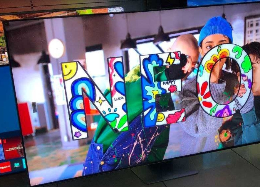 Телевизор Безрамный: 55