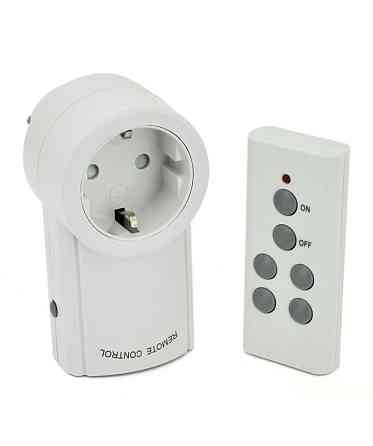 Розетка з дистанційним пультом керування Voltronic RCS-5979 Луцк