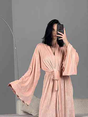 Женский стильный домашний велюровый макси халат плюш велюр Персик, 48/52 Одесса