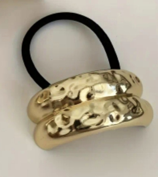 Гумка для волосся із золотистою вставкою Сміла - фото 2